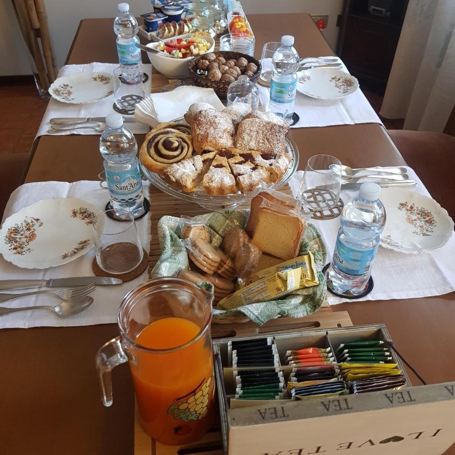 B & B Cedro Argentato เลนญาโก ภายนอก รูปภาพ